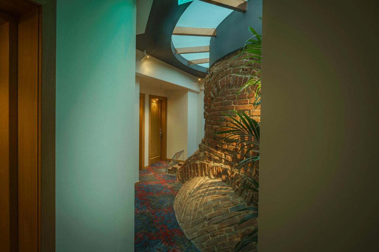 Отель La Boheme Boutique Casa Soare Бухарест Экстерьер фото